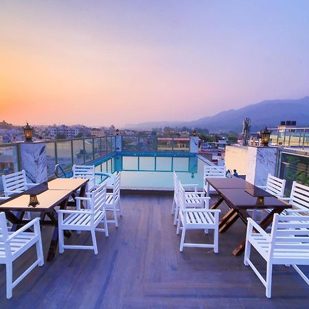 Hotel Holy Vivasa Rishikesh Exterior photo