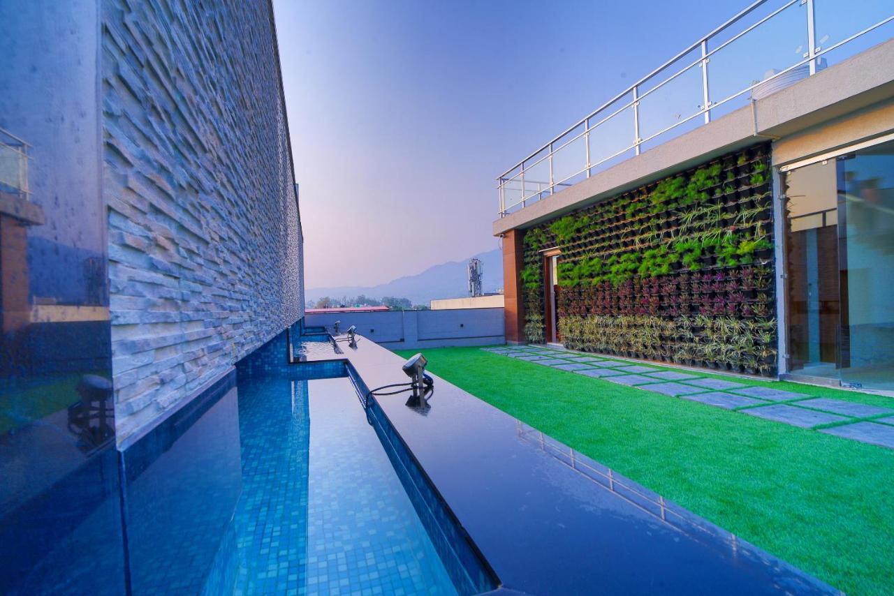 Hotel Holy Vivasa Rishikesh Exterior photo
